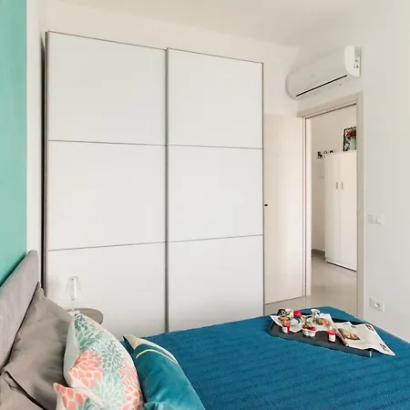 Casa Acqua Marina - 1 Min From The Sea, Wi-Fi & Air Conditioning, Sea View Balcony Bordighera Buitenkant foto