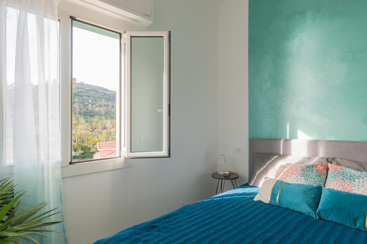 Apartment Casa Acqua Marina - 1 Min From The Sea, Wi-fi & Air Conditioning, Sea View Balcony