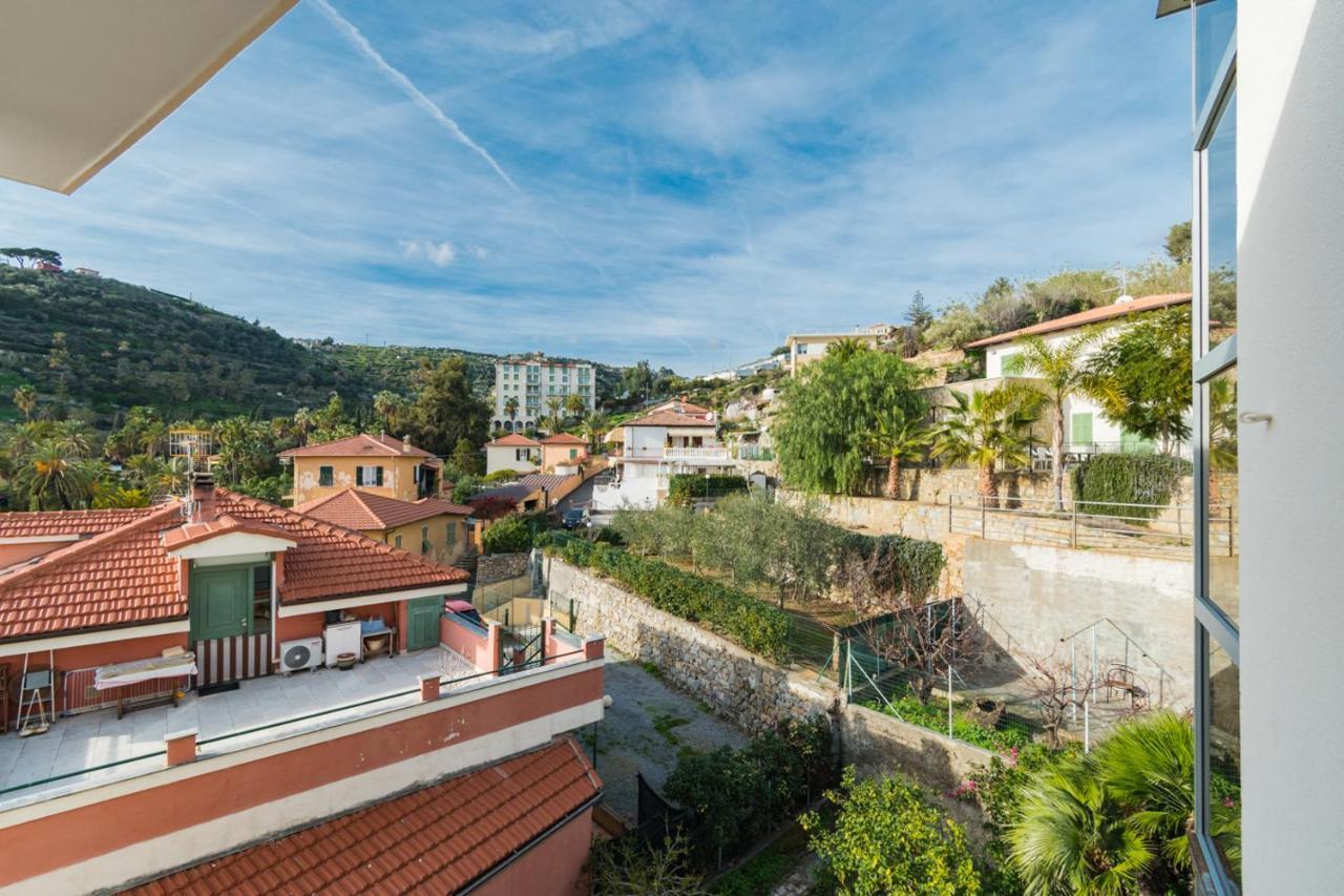 Apartment Casa Acqua Marina - 1 Min From The Sea, Wi-fi & Air Conditioning, Sea View Balcony *