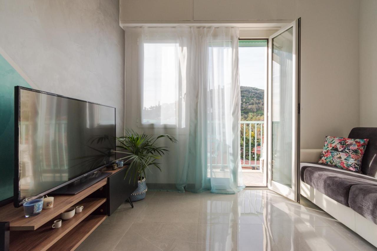 Apartment Casa Acqua Marina - 1 Min From The Sea, Wi-fi & Air Conditioning, Sea View Balcony *