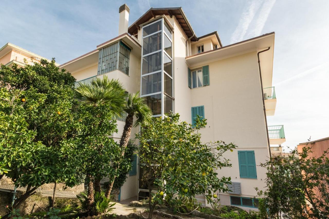 Casa Acqua Marina - 1 Min From The Sea, Wi-fi & Air Conditioning, Sea View Balcony Apartment